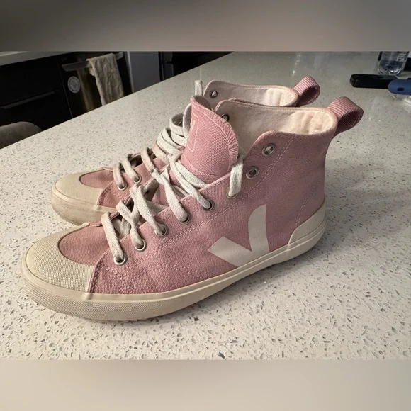 Veja Pink High-Top Canvas Sneakers with Cream Accents - Picture 8 of 11